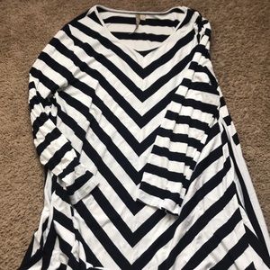 Long sleeve dress with stripes going down